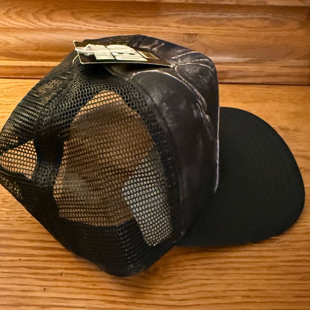🧟♀️ The Walking Dead Black Zombie 🧟 Trucker Hat - Picture 9 of 13